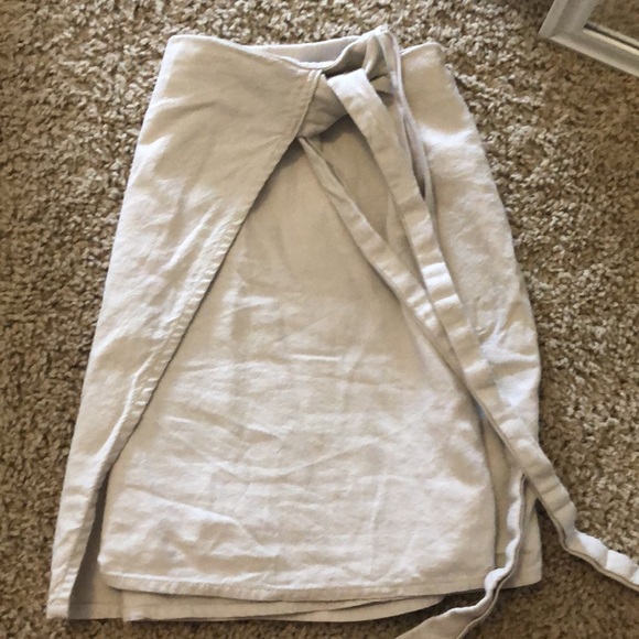 Khaki skort - Picture 2 of 2